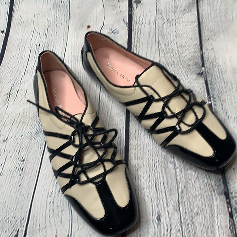 🌸NEW TARYN CANDYCE LACE UP LEATHER SNEAKER - Picture 3 of 11